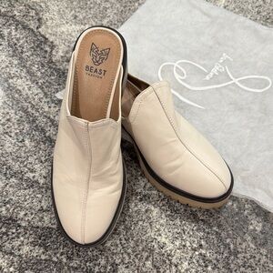 Valentina Lug Sole Mules - Ghost with black trim Sz 10